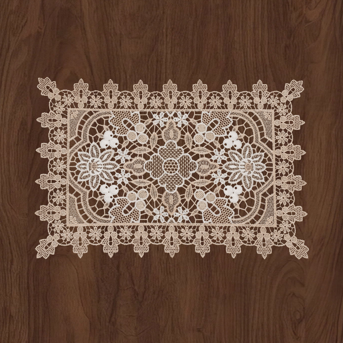 Bertha Table Linen Set